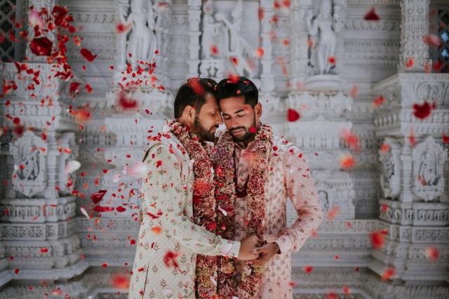 The couple held a traditional Hindu wedding ceremony at a temple in New Jersey. (Photo: <a href=