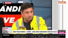 Un Gilet Jaune Quitte Le Plateau De Bfm Tv Youtube