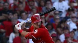 Mike Trout diagnosed with 'small' calf 