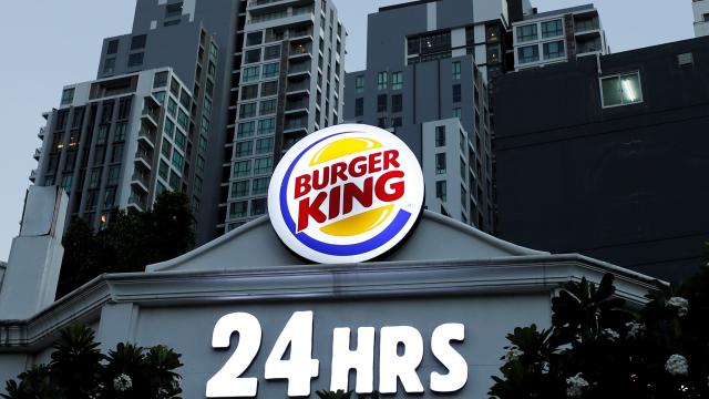 Burger King Grills Up A Sales Pop As Covid 19 Vaccinations Pickup Restaurant Brands Ceo - burger king roblox