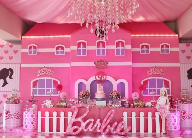 barbie life in the twin house