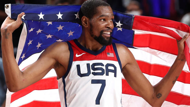 Team Usa Men S Basketball Captures Fourth Straight Gold U S Doubles Up On Wins In 4x400 Meter Relays What You Missed