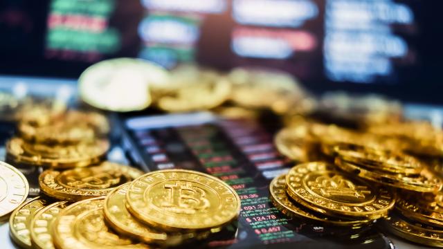 kaip uždirbti pinigus su bitcoin 2021 kaip finansuoti bitcoin