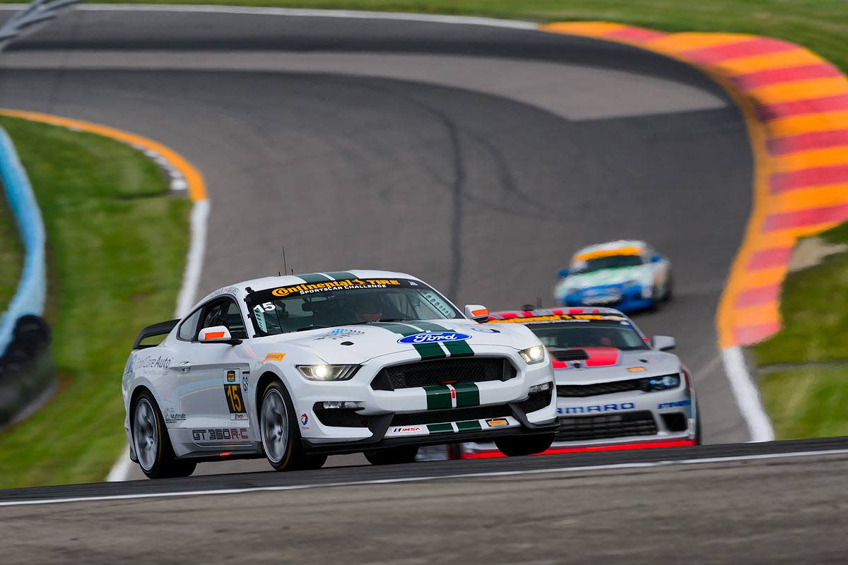 C r speed. Ford Shelby gt350r. Гоночный Форд Мустанг. Форт Мустанг gt гоночный. Форд Мустанг 2008 гоночный.