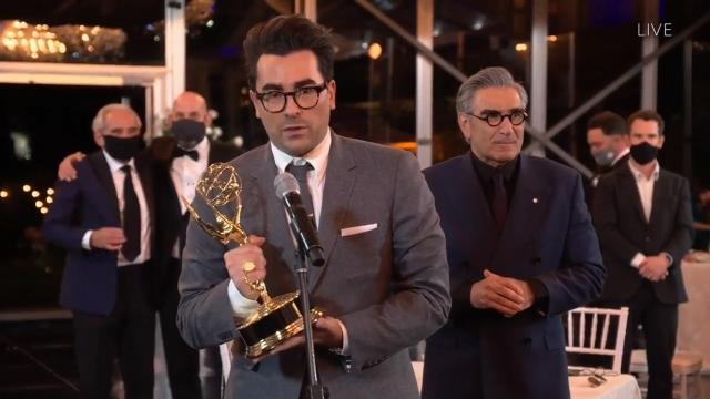 Schitt S Creek Wins Best Comedy Series 2020 Emmys